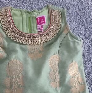 Green and Pink Girls Outfit